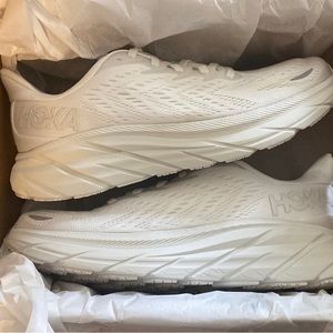 Hoka Clifton 8 womens size 7 white - sold out on Hoka site